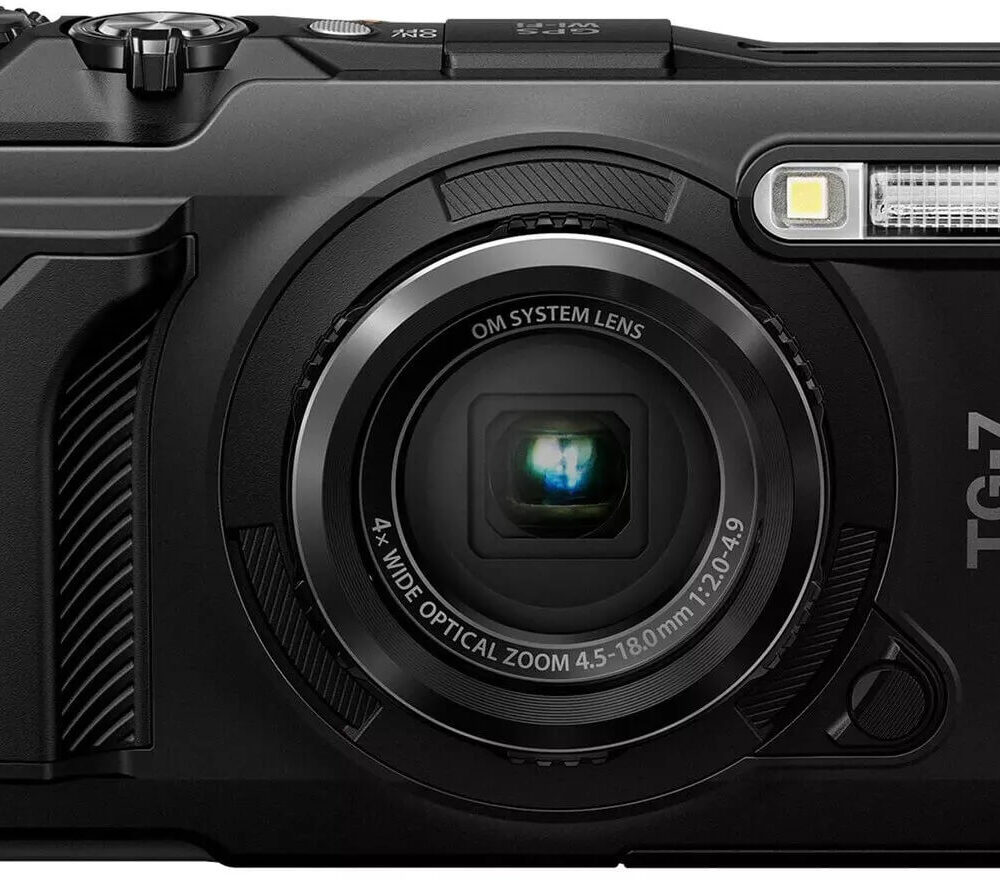 מצלמה חסינה למים Olympus Tough TG-7